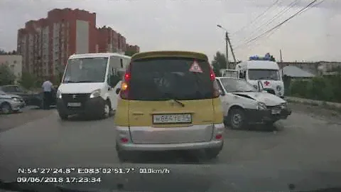 Столкновение на ул. Красная Сибирь, г. Бердск (09.06.2108)
