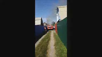 Горят дачи в СНТ Приморском в Бердске