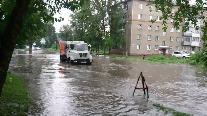 21 июля 2016 года. Бердск. Ул.Суворова 11-квартал