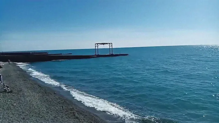СЕГОДНЯ НА ПЛЯЖЕ: Адлер, 07.04 2024.  Пляж "Парус" после полудня.