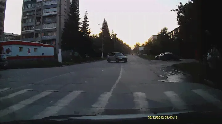 Нежданчик при выезде на ул. Лунную, Бердск