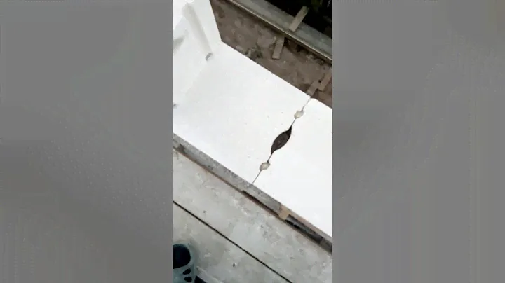 Дом из газобетона "Сибит" на клей пену. + и -.