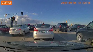 Осенний город 109 Autumn city 109 Вид из авто видеорегистратор Autumn view from car dash cam