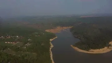 Бердский залив, река Коён. Село Морозово, май.