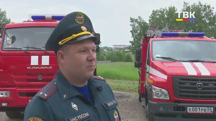 Сотрудники МЧС устроили соревнования на пожарных автомобилях – для Бердска это в новинку
