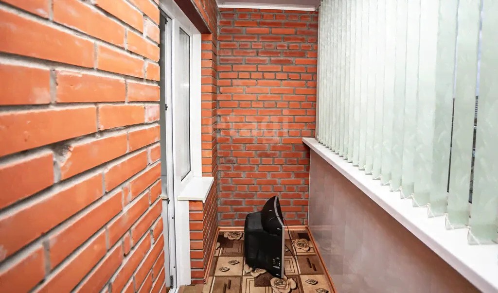 Продам трехкомнатную квартиру вторичку 57.0 м² этаж 8/9 город Бердск поселок Боровой улица 2-я Заводская 11/2-3