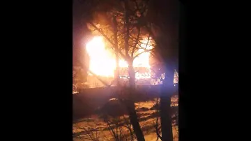 Горит дом на Звездной в Новосибирске 14.03.2014