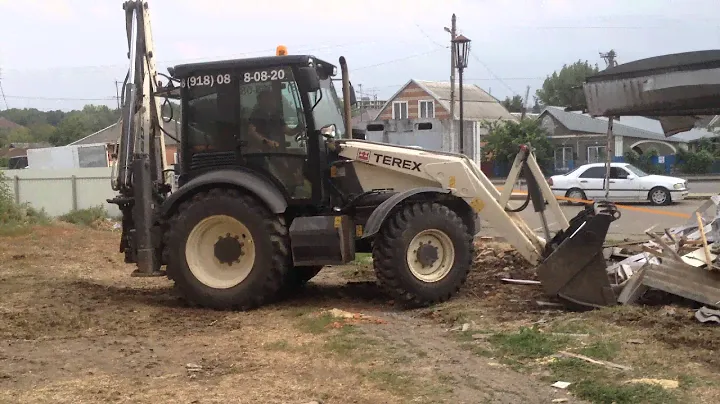 Аренда экскаватора-погрузчика Terex в Краснодаре