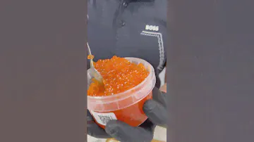 Проверка качества и дегустация икры👍