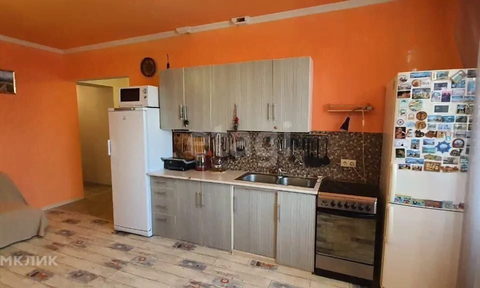 Продам трехкомнатную квартиру 86.0 м² этаж 4/4 город Бердск улица Комсомольская 4б городской округ Бердск-1