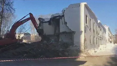 Эпичное видео сноса дома №118 пол ул. Ленина в Бердске