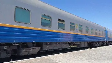 Тэп33а-0041 с поездом Кызылорда-Семей прибывает на Жана-Семей