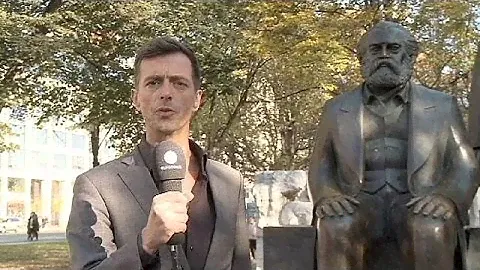 Берлин, 25 лет спустя: дело Маркса умерло, но имя его живет