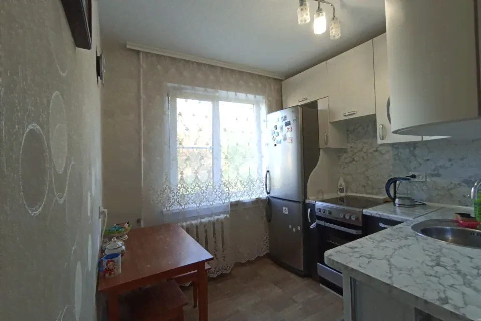 Продам двухкомнатную квартиру 46.0 м² этаж 2/5 город Бердск городской округ Бердск, Микрорайон, 15-2
