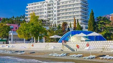 Riviera Sunrise Resort & SPA в Алуште