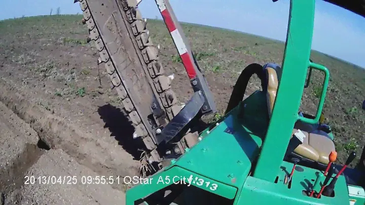 Услуги  траншеекопателя DITCH-WITCH RT40.
