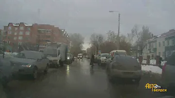 01_11_2016г. Дорожная обстановка на ул.Карла Маркса в Бердске